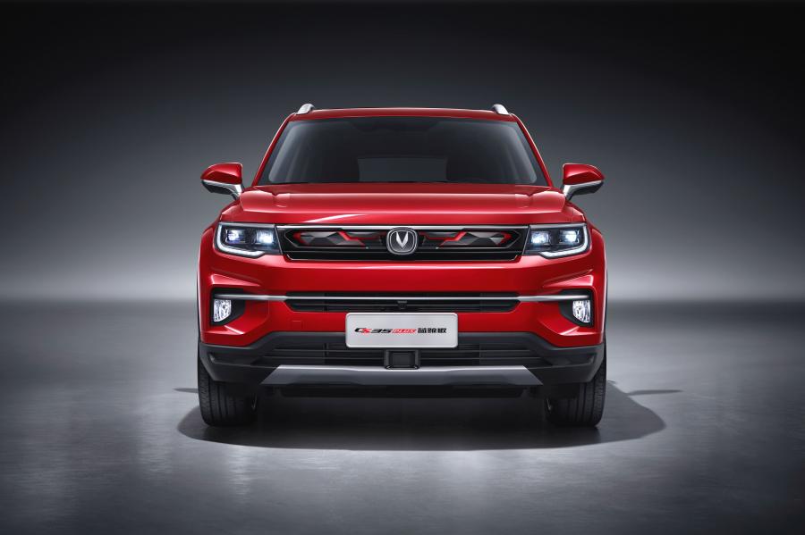  ChangAn CS35 Plus Lan Jing Edition 2019 года  (фото 3 из 13)